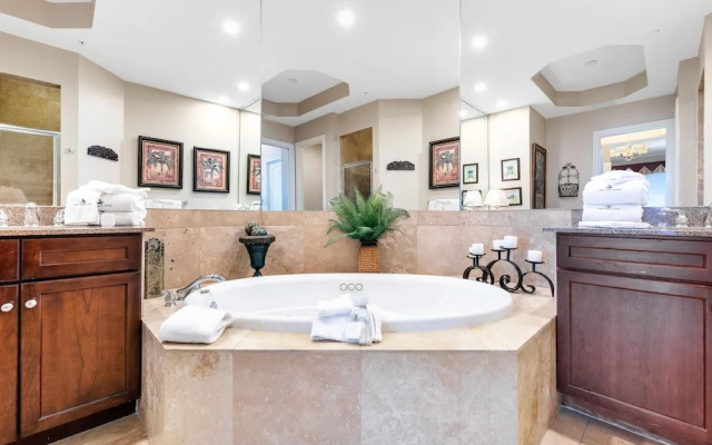 Indigo East 2102 Penthouse W/cabana