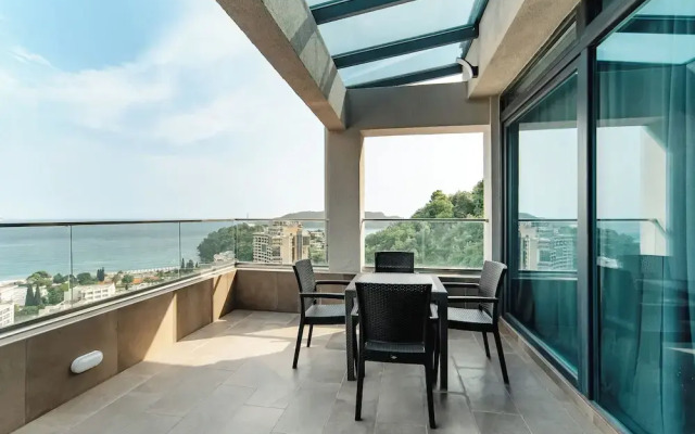 Budva Gate Penthouse