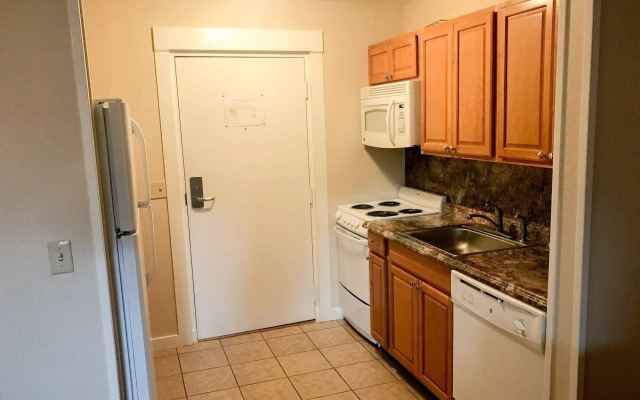 Carriage House Country Club