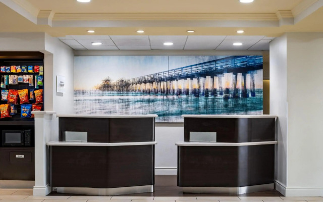 Courtyard by Marriott - Naples