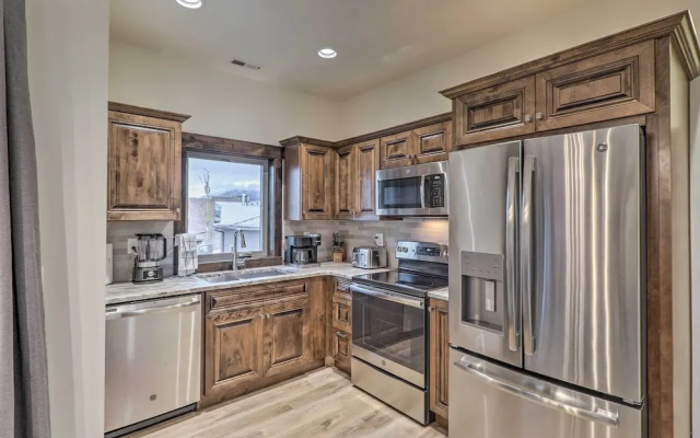 Sleek Columbia Falls Condo: Centrally Located!
