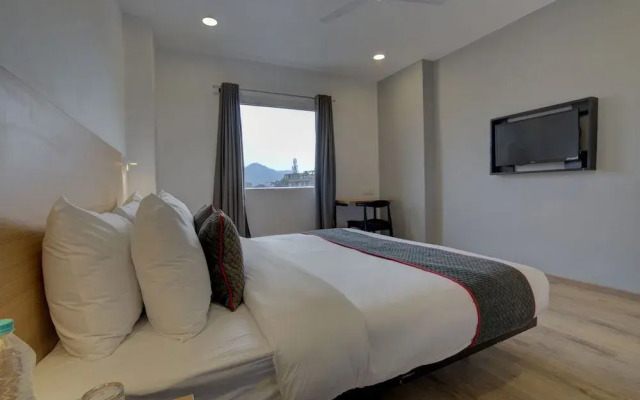 OYO Townhouse 114 Eureka Grand
