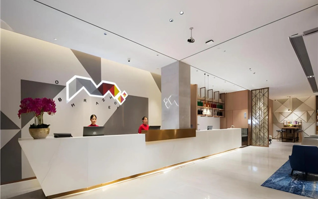 Borrman Hotel(Shanghai Hongqiao Railway Station National Exhibition Center Shop)
