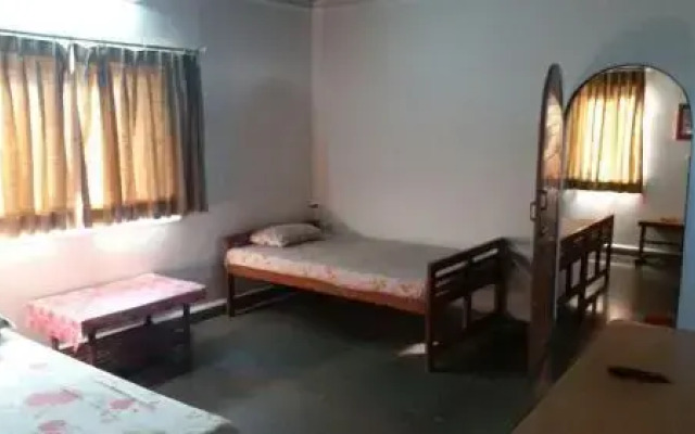 Hotel Happy Home