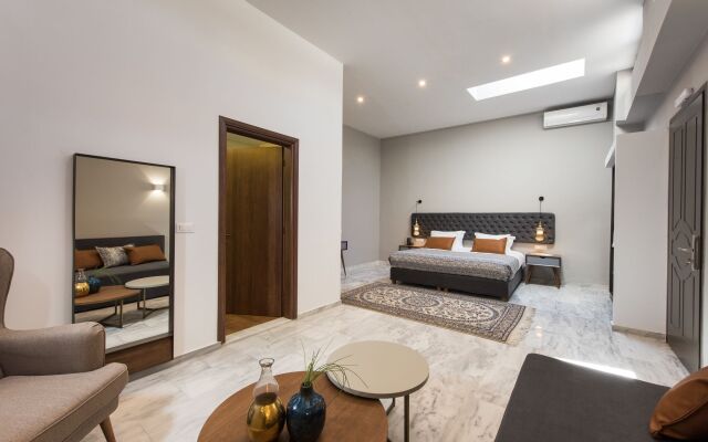 Minaret Suites & Apartments