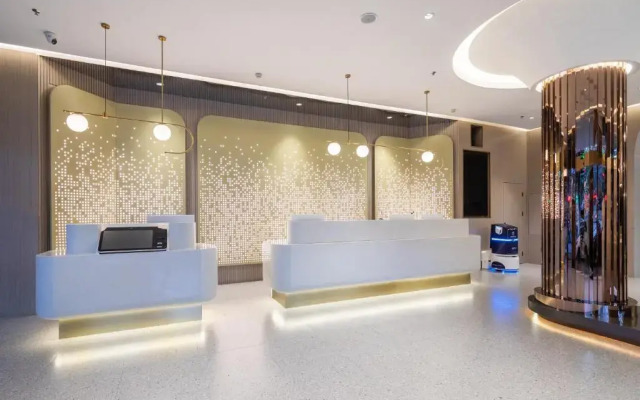 Xinhuating Business Hotel