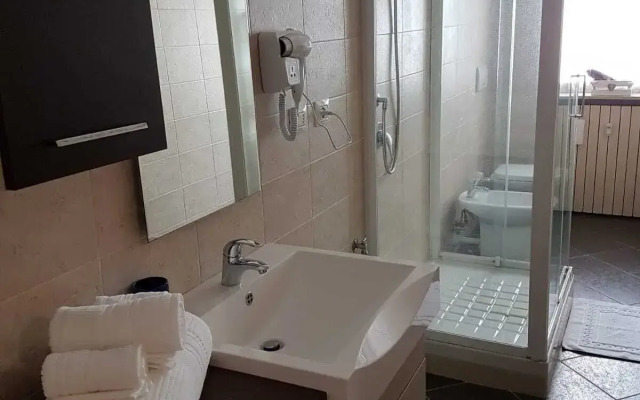 CAV Diamond by People