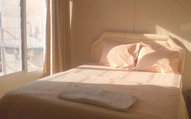 Eminence Hotel