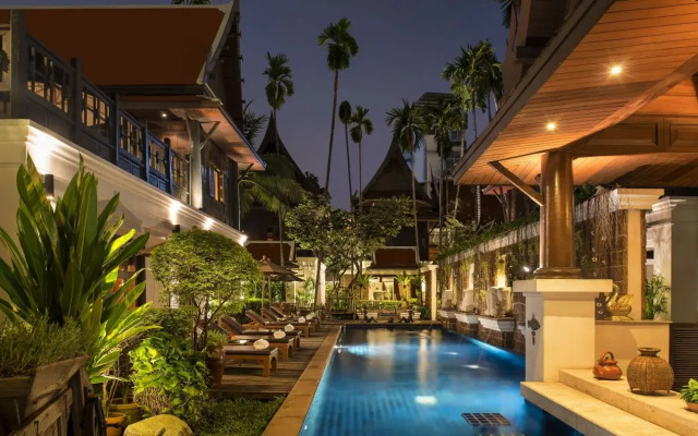 Davis Thai House