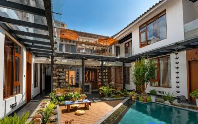 Shaxi Ancient Town Xiyuan Boutique Homestay