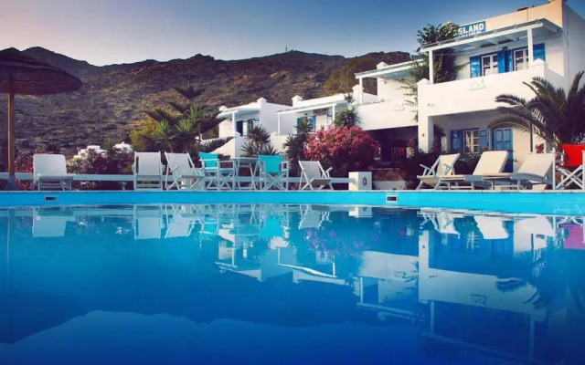 Island House Hotel