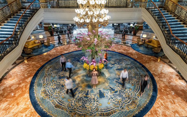 Makati Shangri-La, Manila
