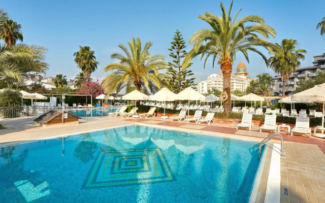 Seaden Corolla Hotel