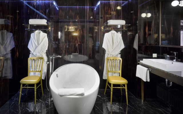 Grandezza Hotel Luxury Palace