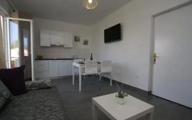 Apartments and Rooms Kod Keti