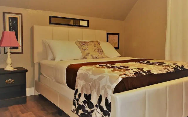 The Bungalow at Grand Forks