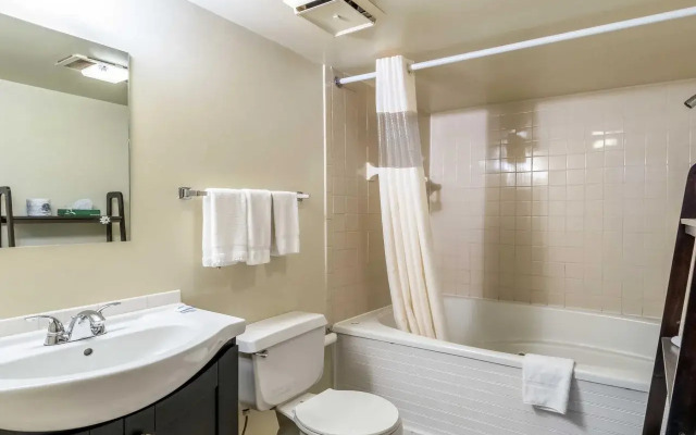 Economy Inn and Suites