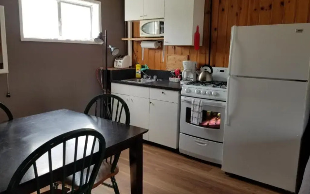 Deerview Lodge & Cabins