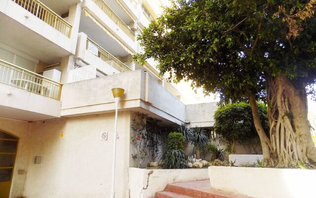 Apartsalou Lea