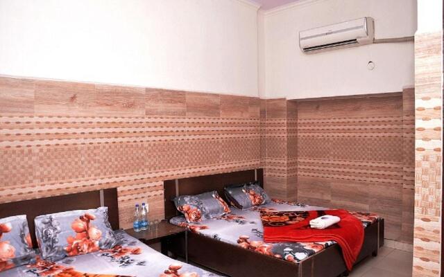 Goroomgo Asha Guest House Amritsar