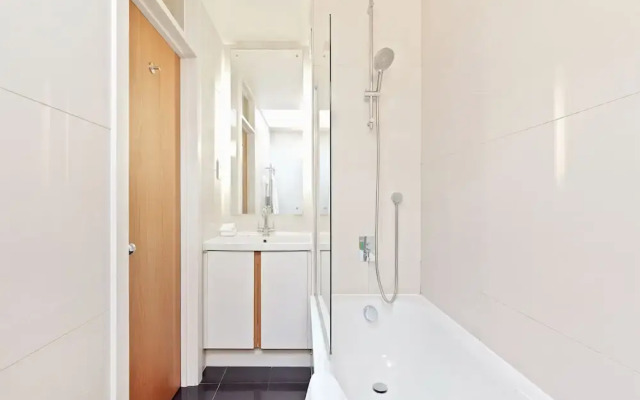3 Bdrm Notting Hill Mews House - 2 Balconies