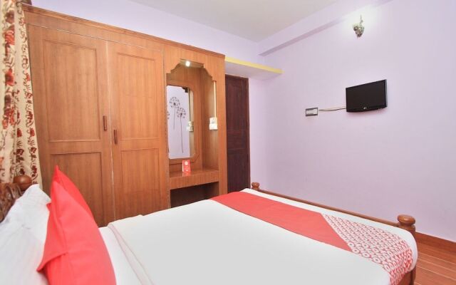 OYO 13597 Travel Stay Residency