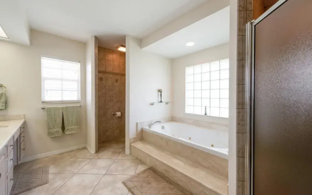 1130 Lighthouse Court