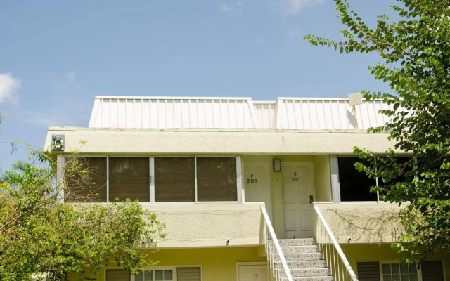 Seawind On the Bay - Apartments