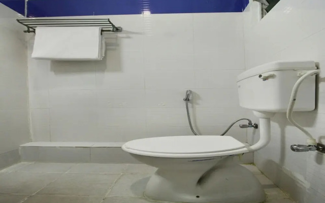 OYO 15120 Hotel Balini