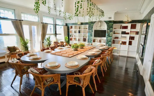 Manor House / 10-bed Home on Osea Island, Essex