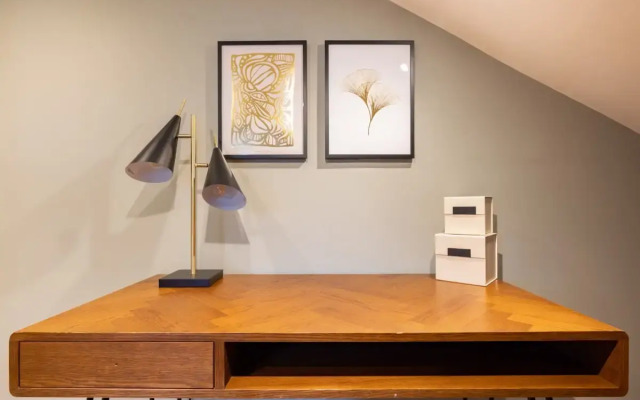 The Maida Vale Maison - 4BDR Maisonette Flat