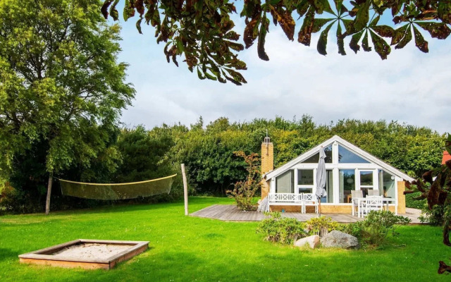 Seaside Sanctuary With Whirlpool-by Traum