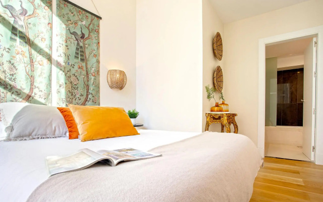 Exclusive 3BD apartment near Cathedral. San Agustin VI