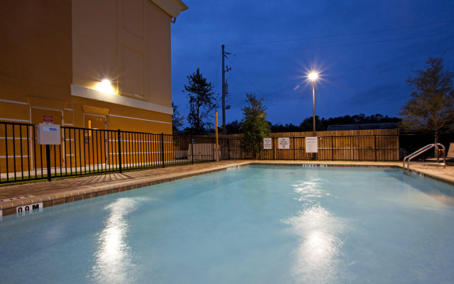 Holiday Inn Express & Suites Jacksonville-Mayport/Beach, an IHG Hotel