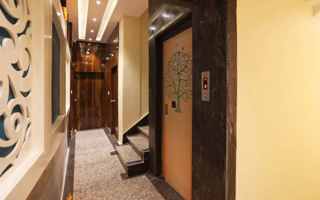 OYO 15617 Abi's Inn