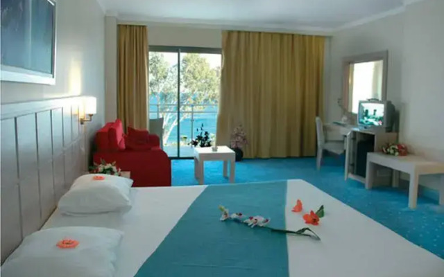 The Maxim Resort