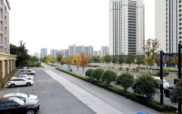 Nanjing Yiwei Hotel