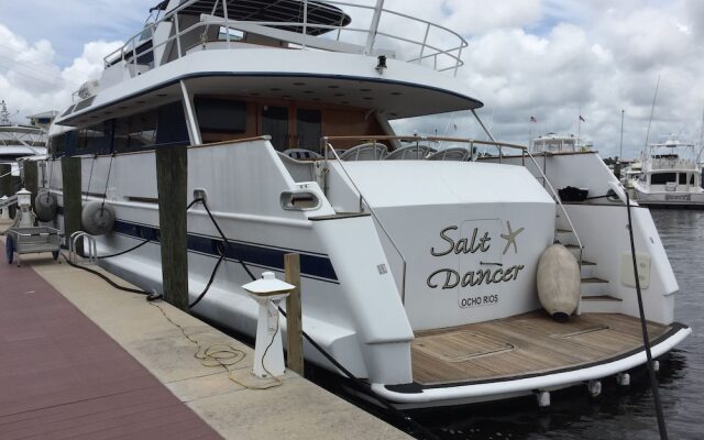 Salt Dancer Mega Yacht Vacation