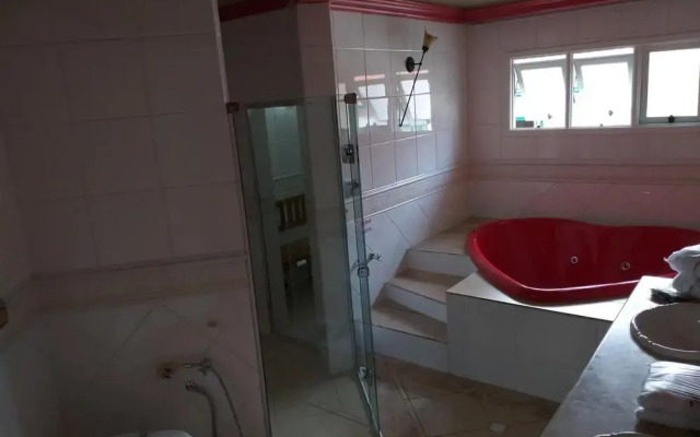 Motel Avenida - Adult Only