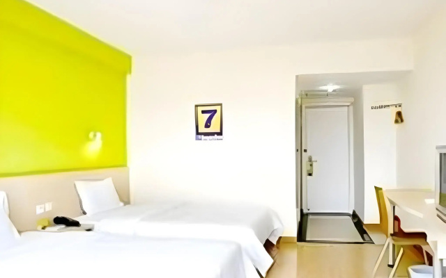 7 Days Inn Foshan Temple Baihua Squrare Branch