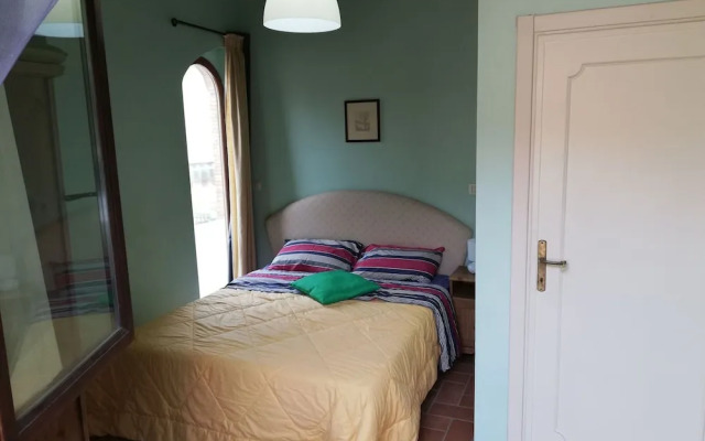 Rustic House in Tuscany With Shared Pool