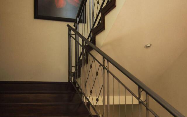 Parc Royale Suites Hotel