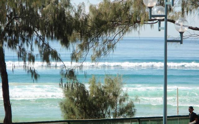 Grosvenor Beachfront Apartments