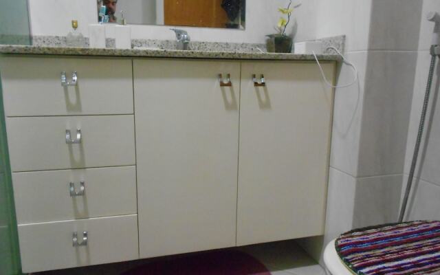 Gohouse - Visconde 402 B