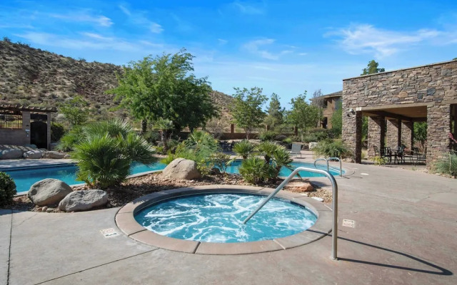 Owens Landing Amazing Views!