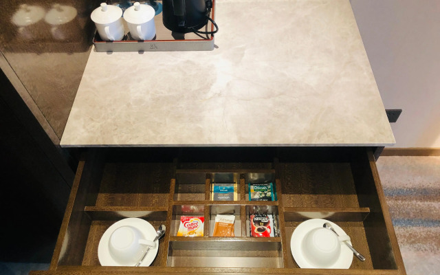 Huzhou Junchen Rezen Hotel