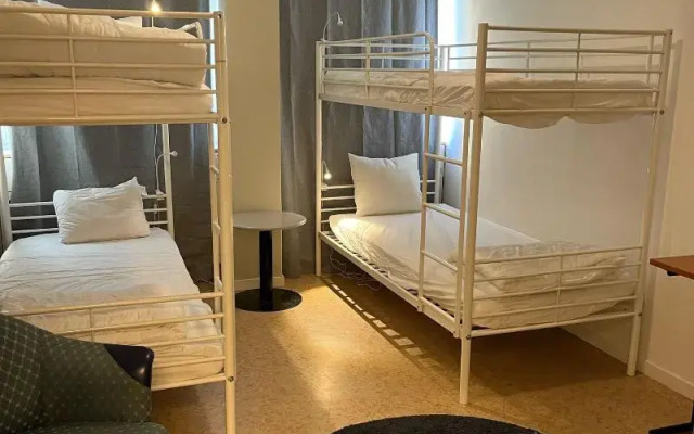 City Hostel 46