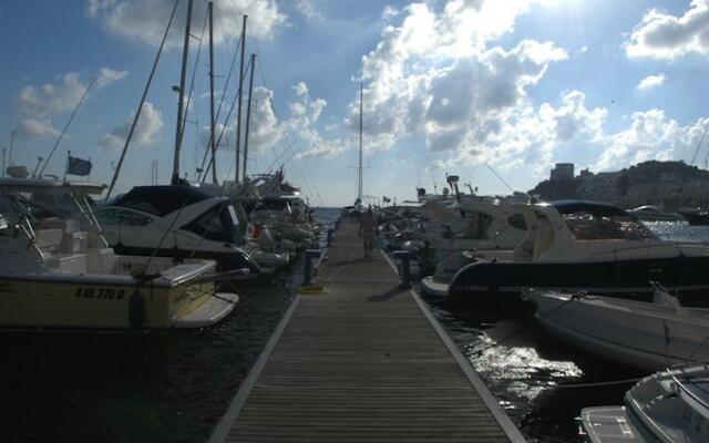 Hotel Gennarino A Mare