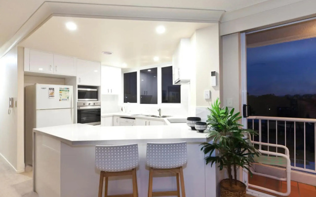 Meridian Tower Apartments