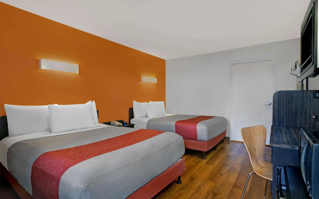 Motel 6 Marina, CA - Monterey